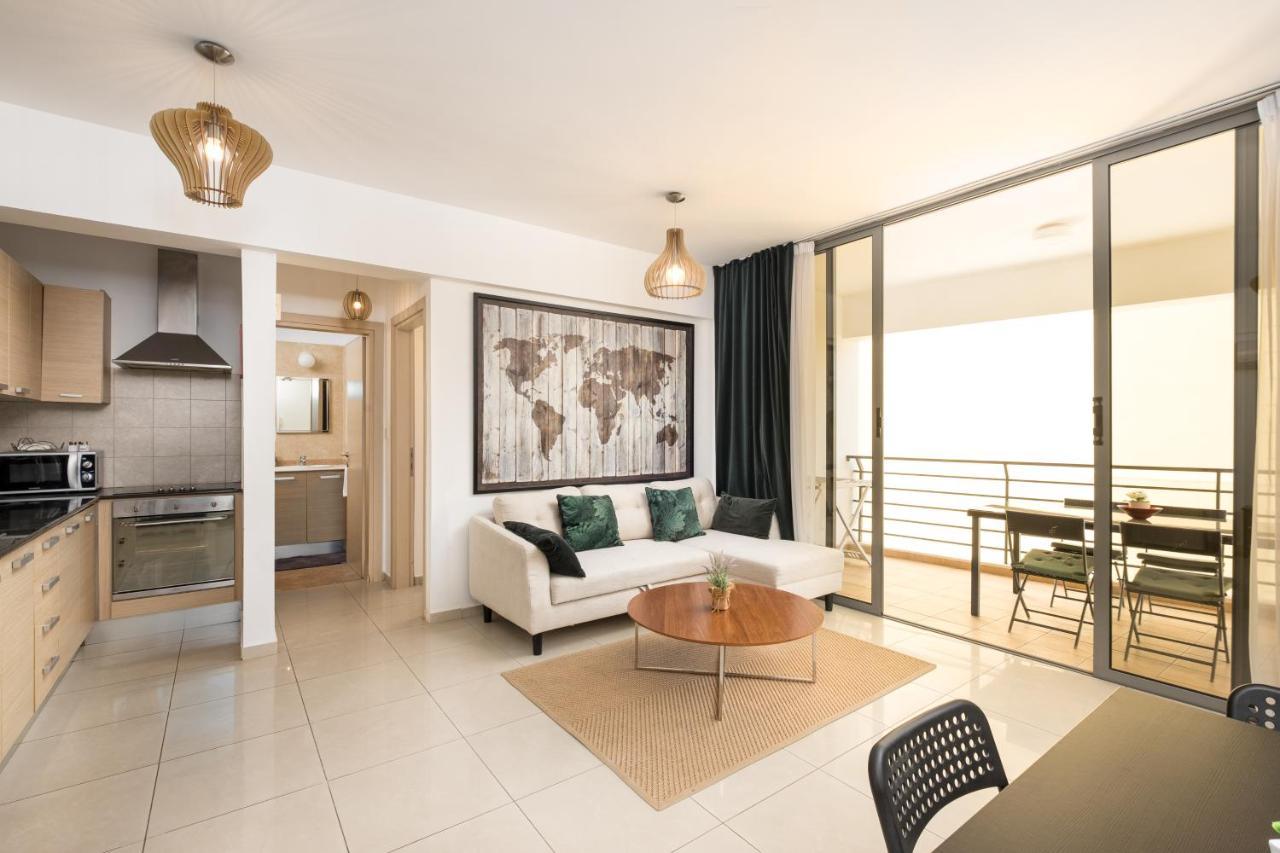 Lazuli City Center Ap 42 Larnaca Extérieur photo